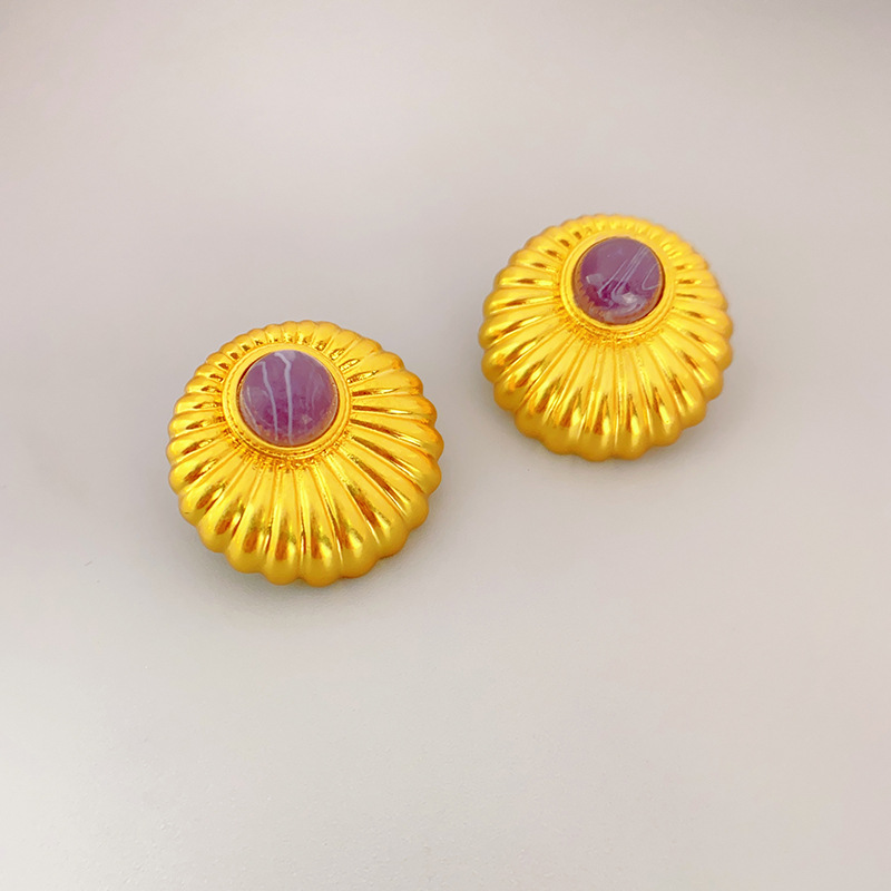 Fashion Scallop Copper Inlay Artificial Gemstones Ear Studs 1 Pair