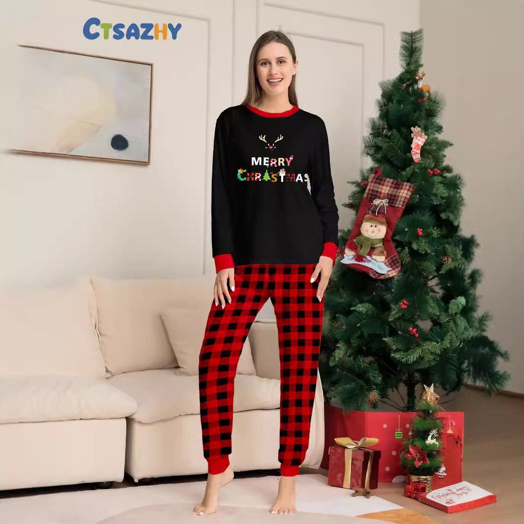 Jul Julehjort bokstavrutete Julefamilietrykk hjemkjole pysjamas_voghion.com