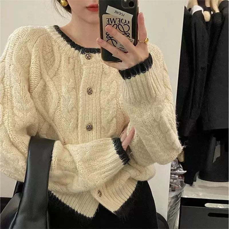 韩系名媛撞色设计款毛衣外套女秋冬羊绒慵懒风短款针织开衫