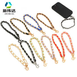 新款手机壳挂绳金属小香风手机挂链防摔手腕饰品配件穿皮手提链子