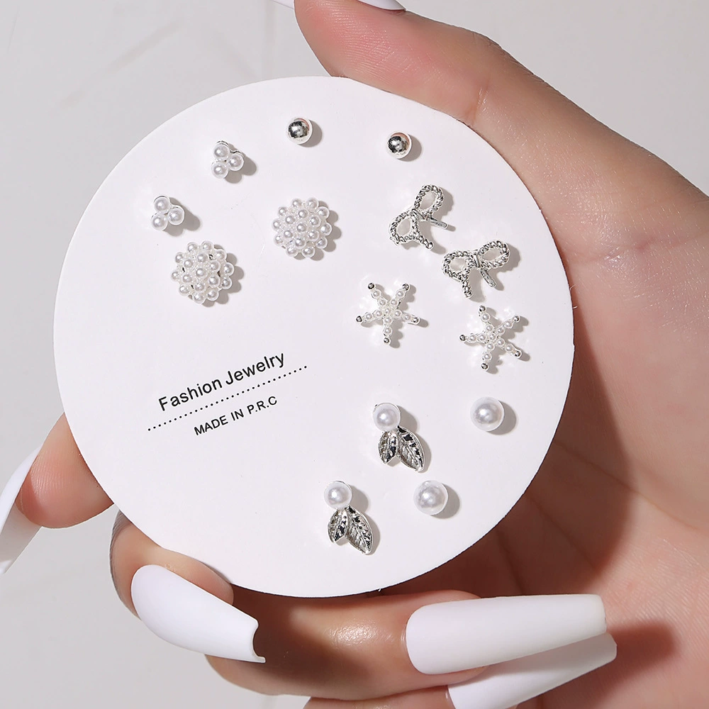 Серьги набор 7 пар, корейский стиль, маленькие кисточки и украшения с разными мотивами