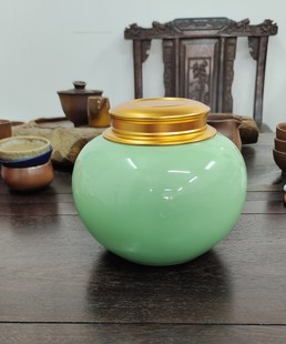 Large One Jin Ceramic Celadon Tea Can Ge Kiln Sealed Can Enamel Color Food Packaging Cans Gift Box Customization