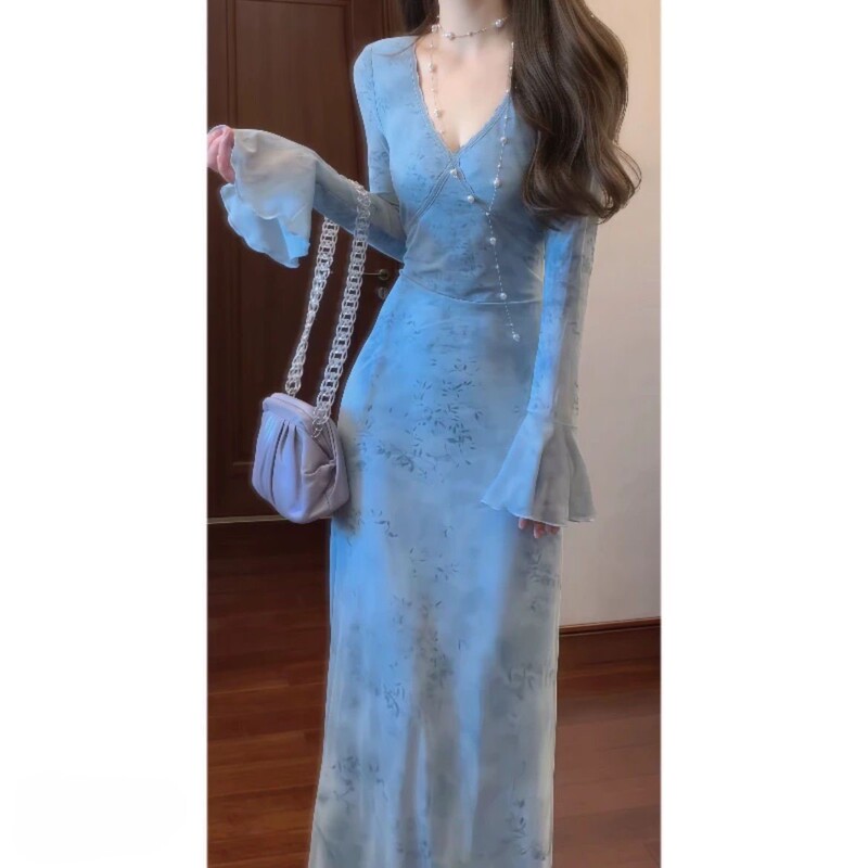 Autumn Style Long Skirt French Tie-Dye Floral Blue Dress Women's Sunset Skirt Waist-Cinching High-End Skirt Autumn Style Long Skirt French Tie-Dye Floral Blue Dress Women's Sunset Skirt Waist-Cinching High-End Skirt