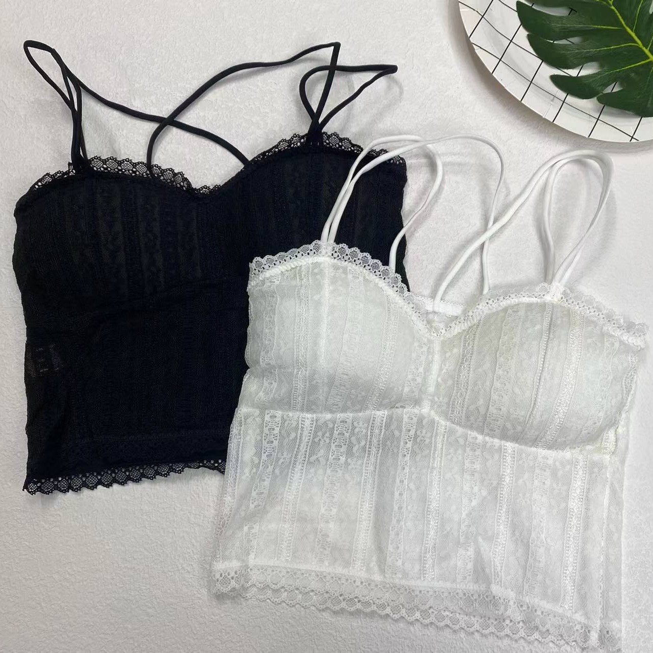 Nuevo encaje de alta calidad belleza volver chaleco inalámbrico sexy sujetador ropa interior deportiva mujeres al por mayor