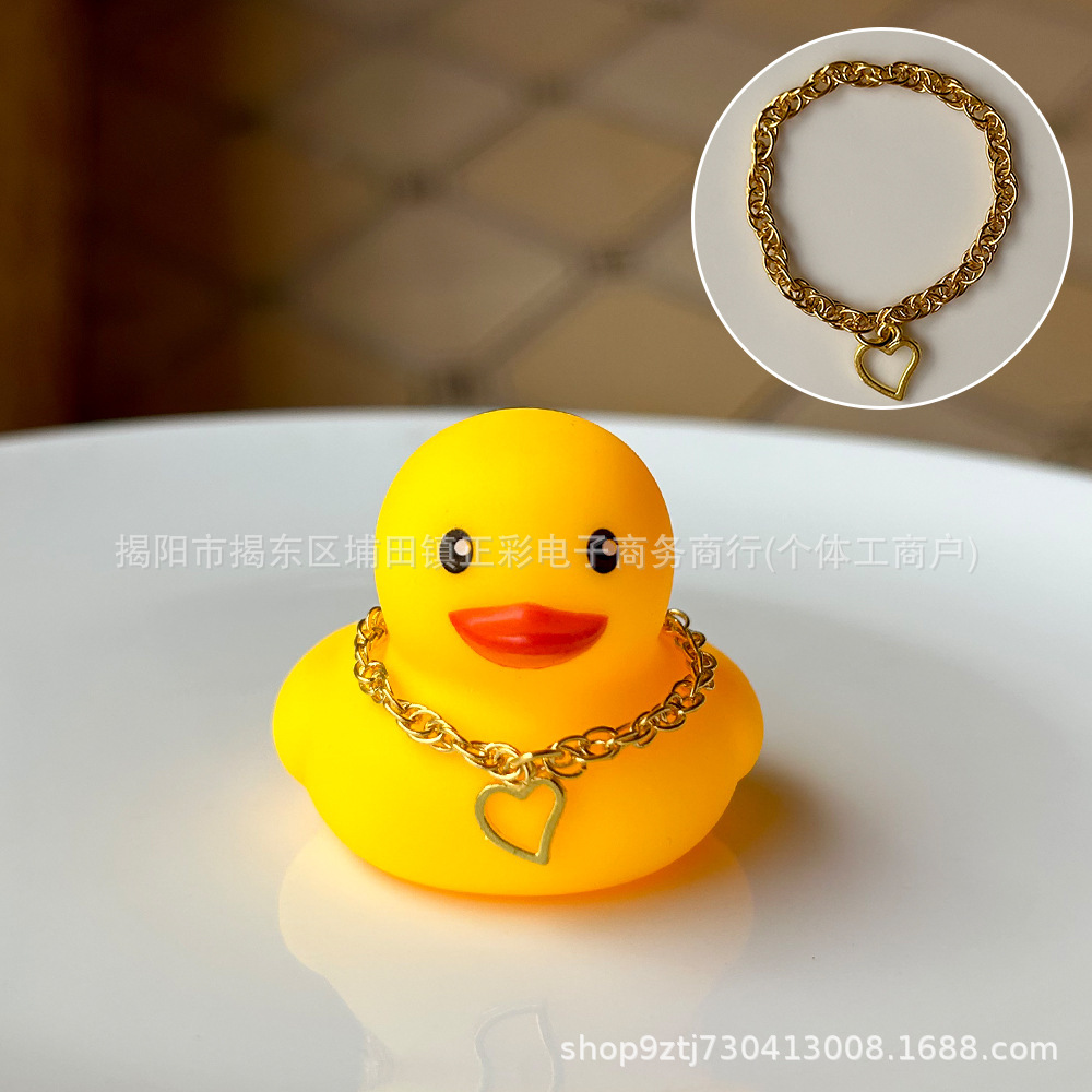 Accesorios de agua transfronterizos pato amarillo accesorios gorras bufandas de ganso blanco decoración mano leche de limón té regalo