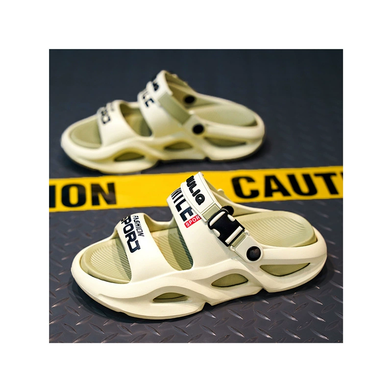 Тапочки для мальчиков, нескользящая летняя новинка 2024, детская пляжная обувь, водонепроницаемая, средняя и большая детская верхняя одежда для мальчиков, сандалии на мягкой подошве.