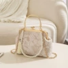 Handheld bag strap pearl
