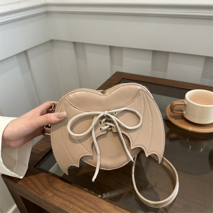 С���OӋ����Ů2024�¿�r�Ђ��Գ��μ���ٴ�insб�殐�ΰ�