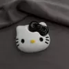Large black -necked cat head