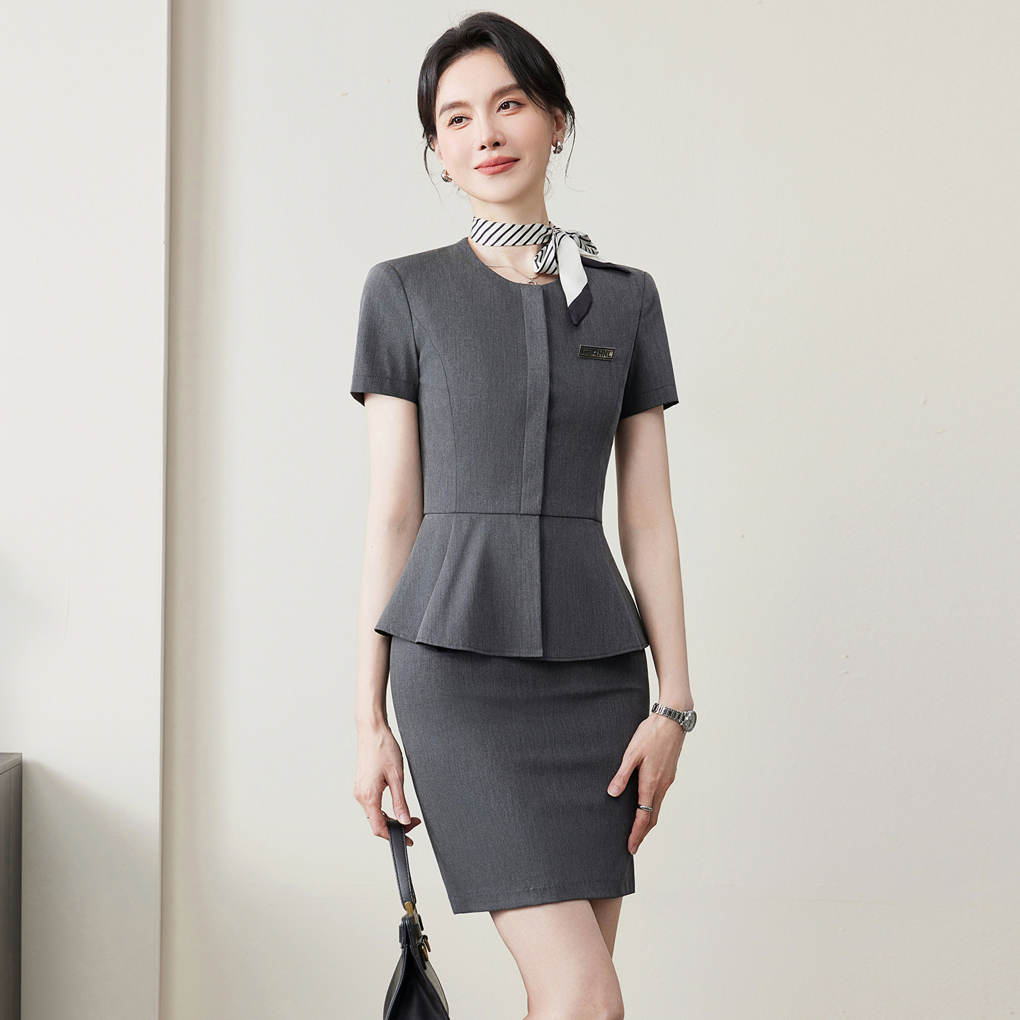 高端圆领西装套装女2026夏季新款职业装面试酒店前台珠宝店工作服