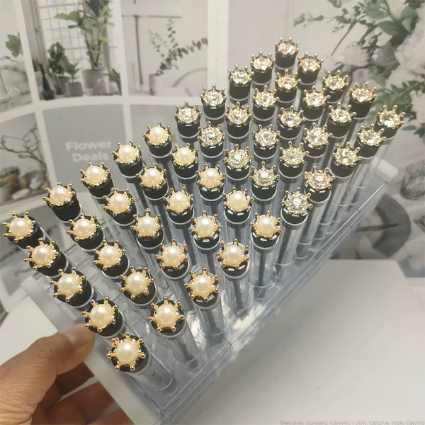 Crown Grafting Independent Test Tube Disposable Eyelash Brush Eyelash Spiral Portable Cosmetic Brush with Transparent Test Tube