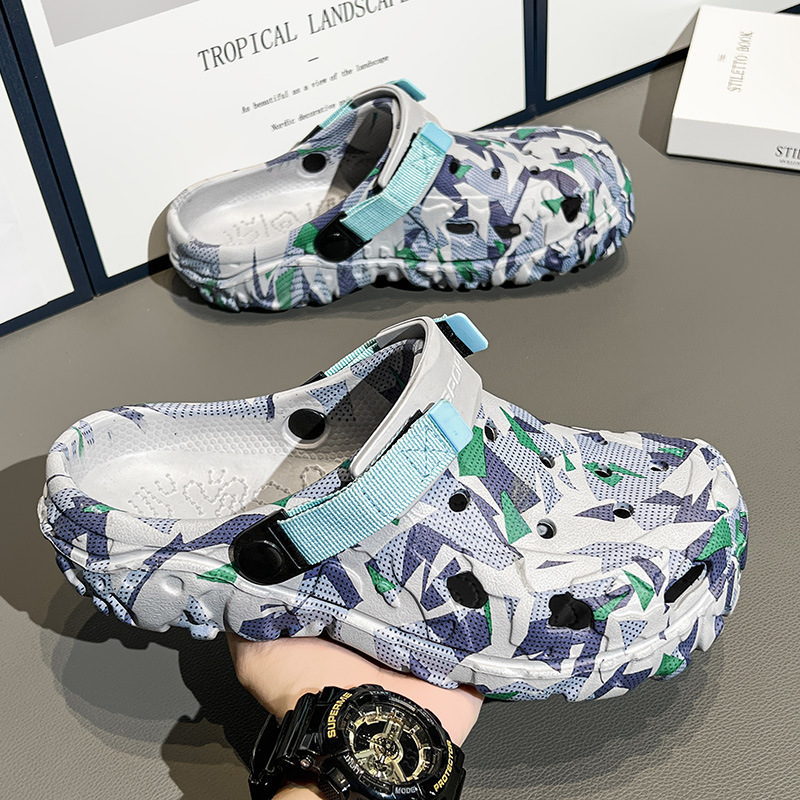 2025 nuevas sandalias de verano con agujeros, zapatos de playa casuales de fondo suave estampados, sandalias de todo fósforo de moda, una generación