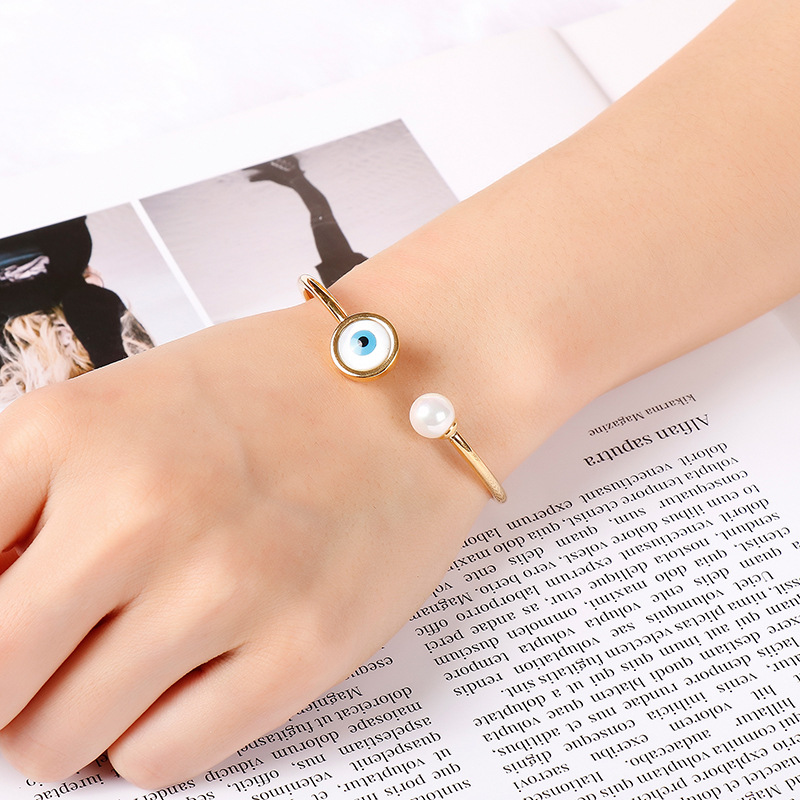9g Weight PVD Coated Gold Plating Process 18K Real Gold Plated Plating Material Cat's Eye Stone Inlay Material Bracelets, Earrings, Necklace Classification Daily Occasion 304 Stainless Steel Material Devil's Eye Pattern Women's Gender Fashion Style Waterproof Non Tarnish, Inlay Craft Fashion Devil's Eye Titanium Steel Inlay Opal Bracelets Earrings Necklace 24