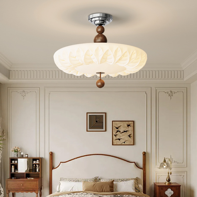 Gran vista jardín dormitorio lámpara de techo de estilo medieval francés lámpara de comedor dormitorio principal 2026 nueva lámpara de alta gama 461L