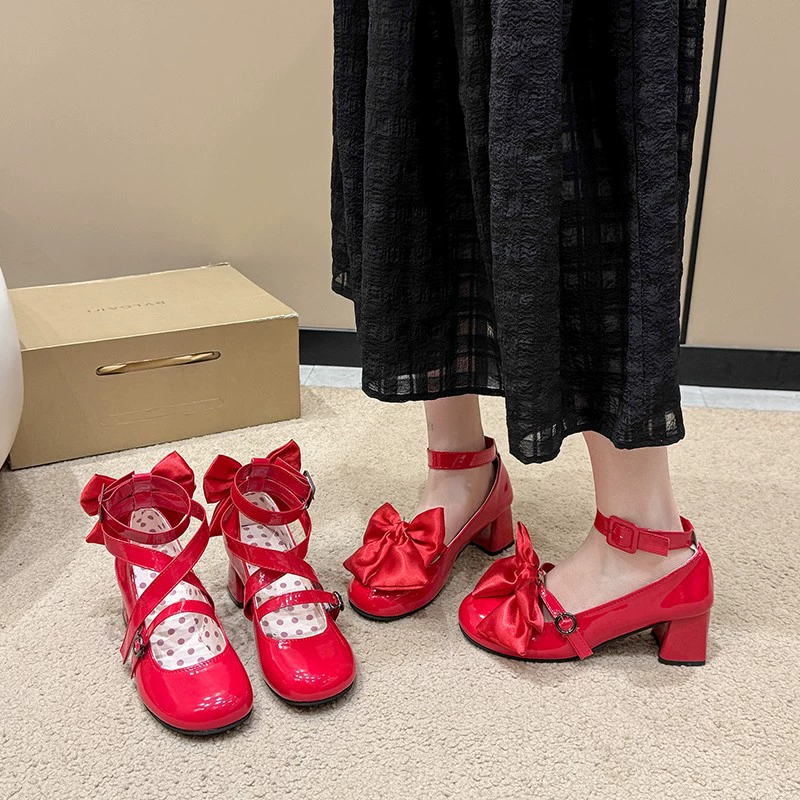 Милые туфли на высоком каблуке, оригинальные туфли в стиле Лолиты на толстом каблуке, мягкие маленькие кожаные туфли для девочек, настоящие студенческие туфли