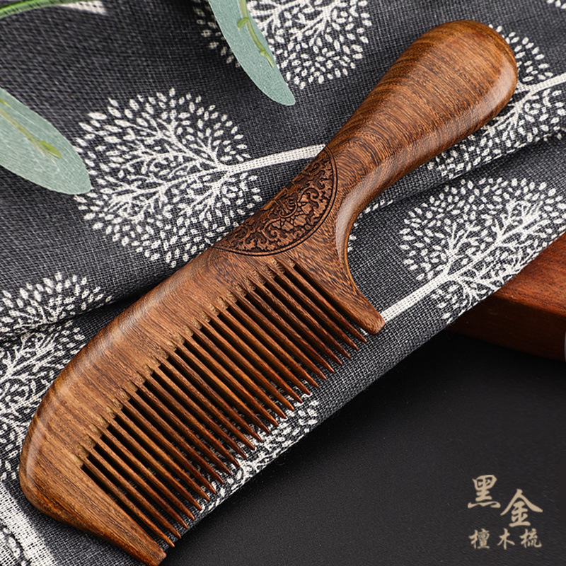 El sandalwood comb