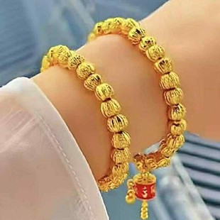 С�t������С�������D�\��··ͨ��朕r����Ů�ִ�ɫ���L���Ʒ