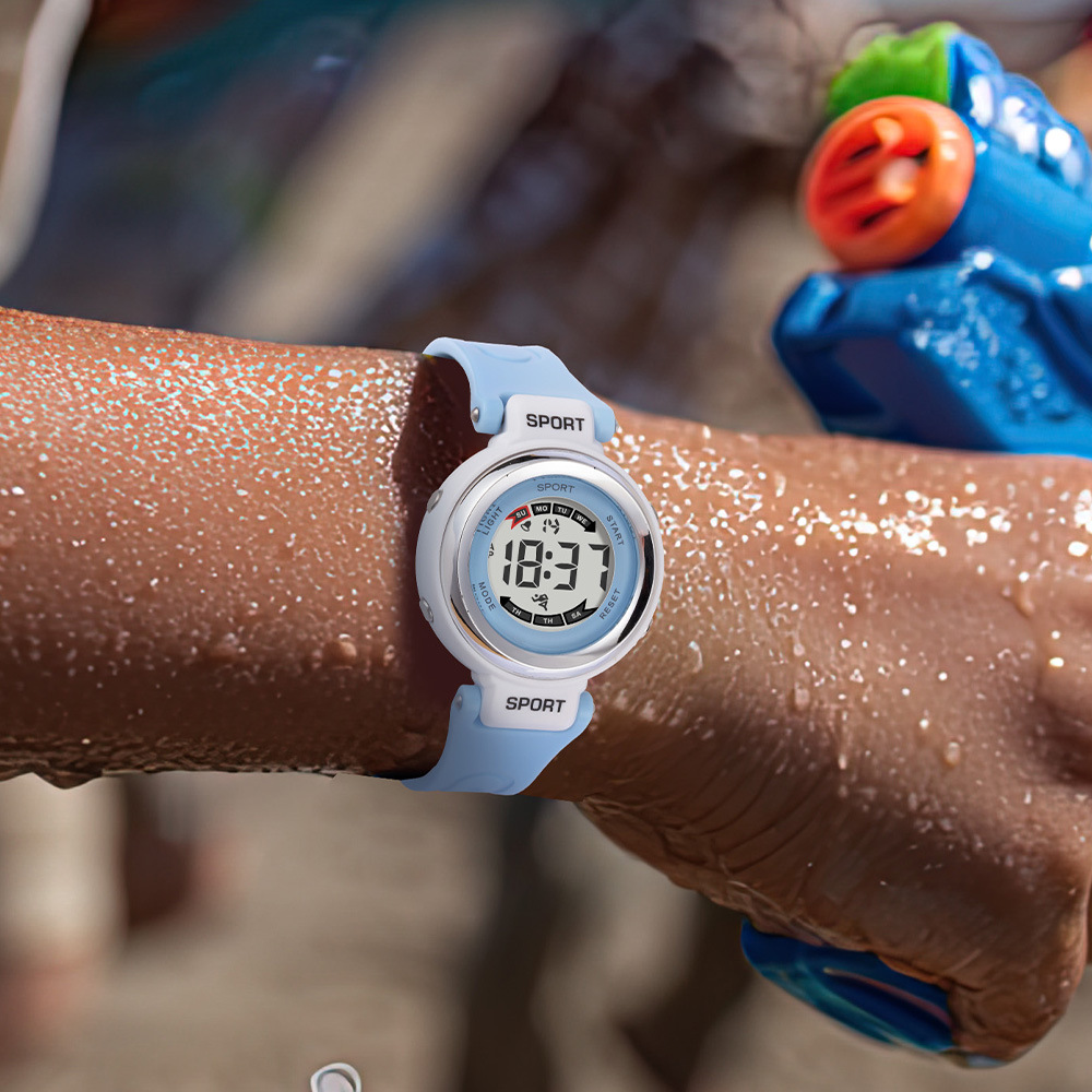 Tendencia LED nocturna alarma de estudiantes reloj electrónico multifuncional para hombres y mujeres adolescentes cronógrafo reloj electrónico mayorista