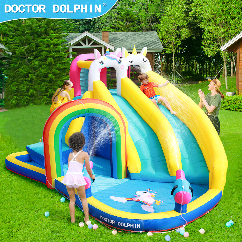 Doctor Delfín | Castillo inflable familiar para interiores con rociador de agua y tobogán doble, mini trampolín doméstico antideslizante