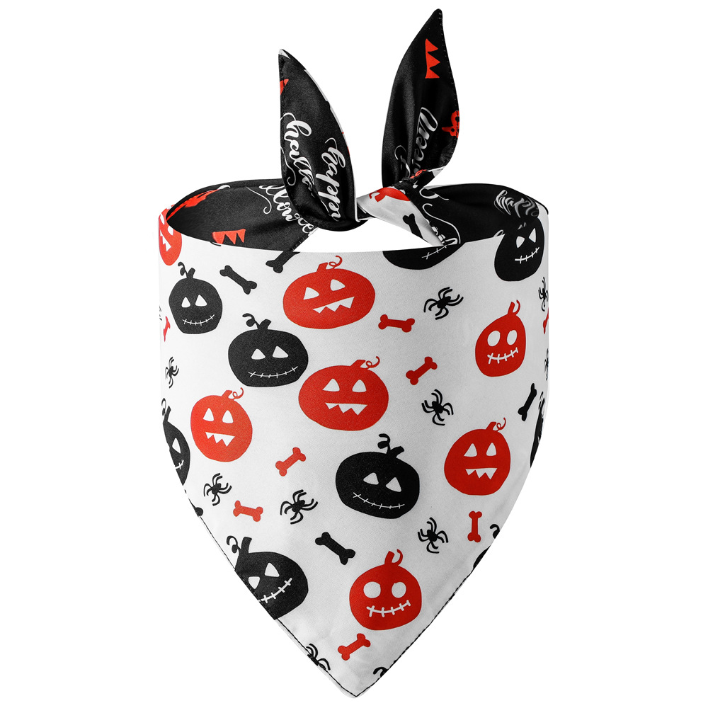 Fabricante en stock transfronterizo exclusivo para mascotas bufanda perro saliva toalla mascota Toalla de triángulo de Halloween mascota Toalla de saliva