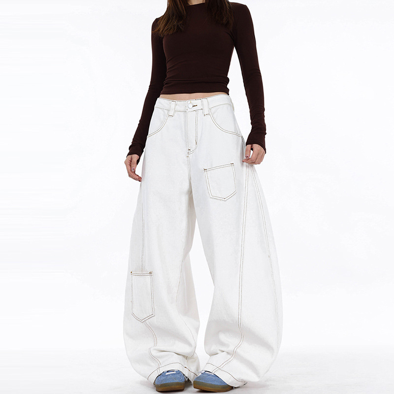 Q2632 Stylish and Trendy Scimitar Jeans for Women, Loose Fit, Slimming, Floor-Length Jeans for Spring and Autumn