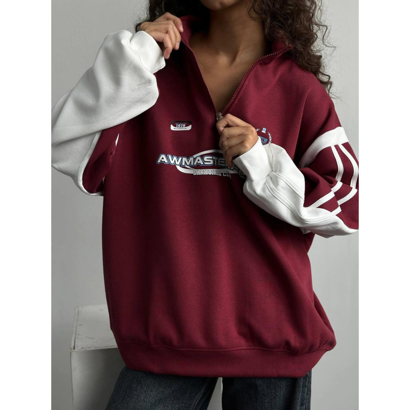 Felpa con stampa patchwork a righe laterali, stile street style, con mezza zip e lettere color block in stile americano_voghion.com