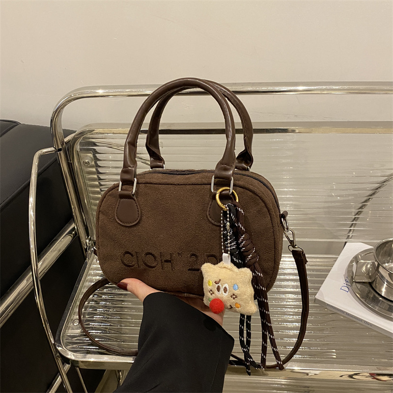 Bolso de mano mate para mujeres 2025, primavera nueva moda retro nicho bolso pequeño bolso cuadrado literatura y arte simple bolso de mochila