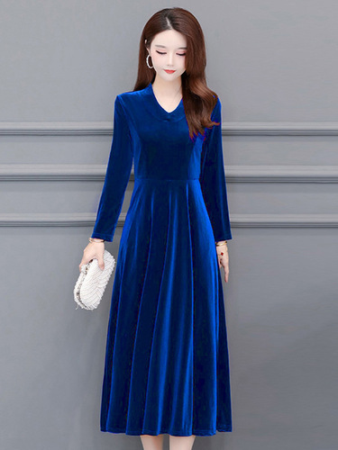 Velvet Chic Dress for Spring, Autumn, and Winter - Long Skirt, Mother's Base Qipao, Abdominal Covering, Elegant and Thickened with Lacquer