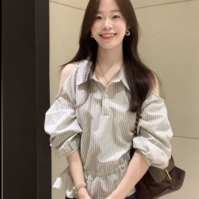 Vintage-Style Off-Shoulder Design Vertical Striped V-Neck Shirt for Women, Early Autumn New Waist-Slimming Versatile Commuter Top