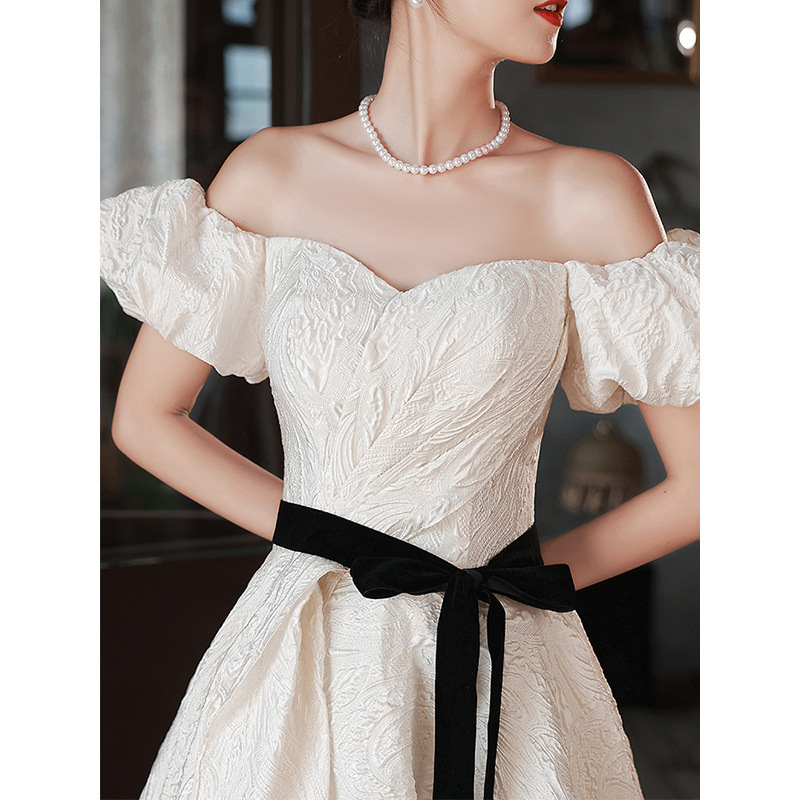 Vestido de noche de satén blanco, estilo francés transfronterizo, estilo princesa, novedad de otoño y verano 2026