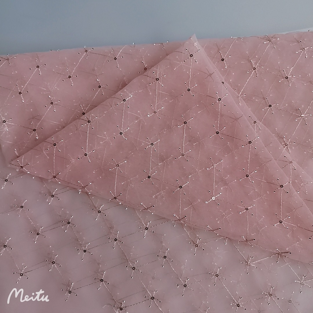 新款现货供应~品质款米兰网十字花亮片珠管绣 小清新仙美网纱面料