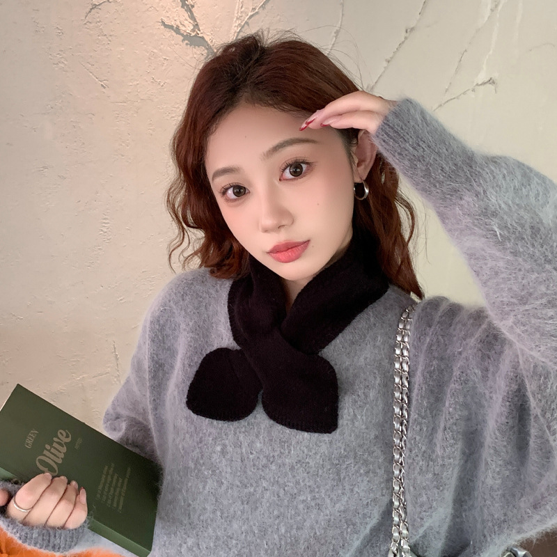 Collar coreano engrosado 2025, otoño y invierno nuevo corazón de桃 cruzado bufandas de cuello perezoso bufandas de lana al por mayor