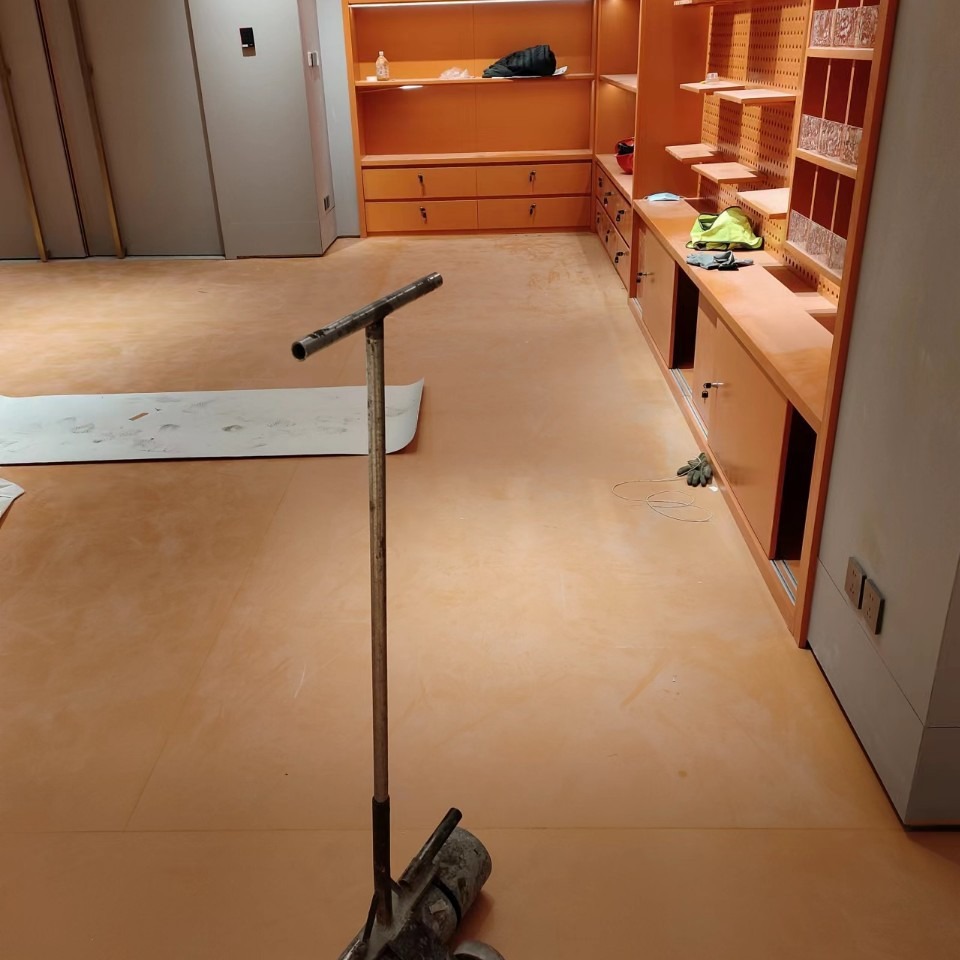 陕西西安厚自流平销售施工石膏基自流平水泥自流平地板材料铺设