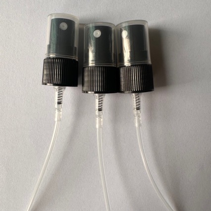Plastik ətir çiləyicisi başlığı, şəffaf qapaqlı, 18/400 ölçü