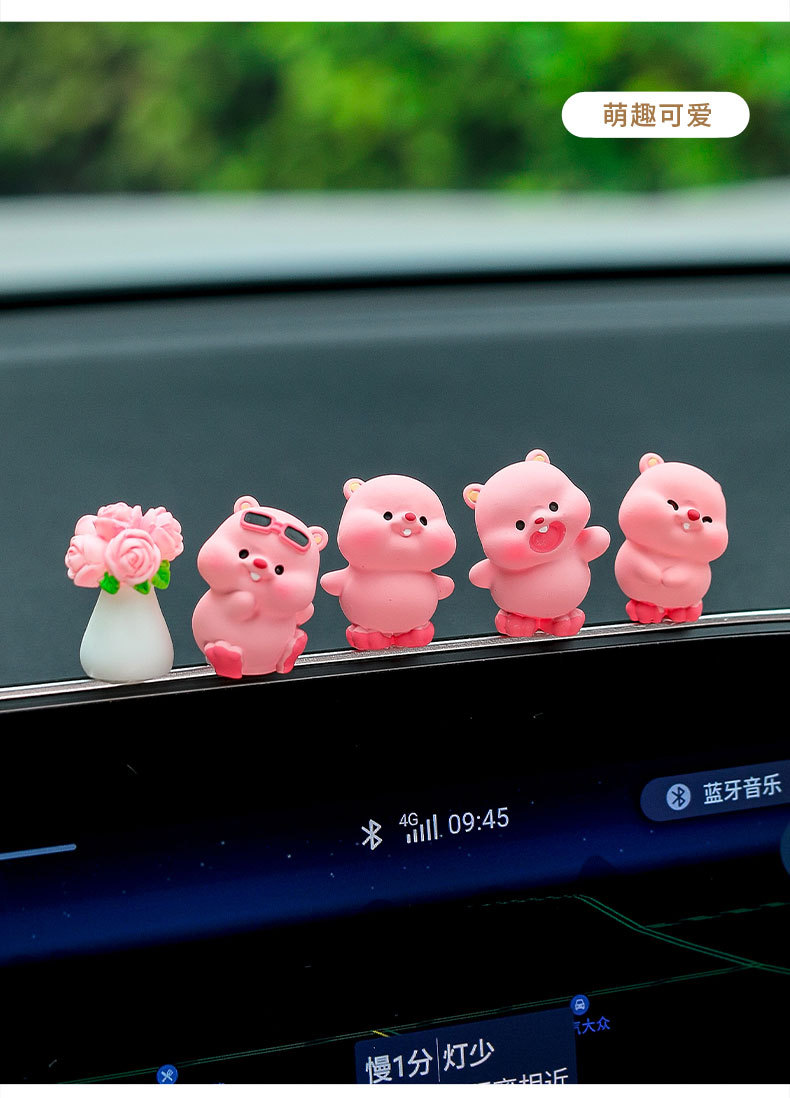 Cute Mini Beaver Car Center Console Screen Healing Decoration Car Interior Decoration Ornaments Car Ornaments