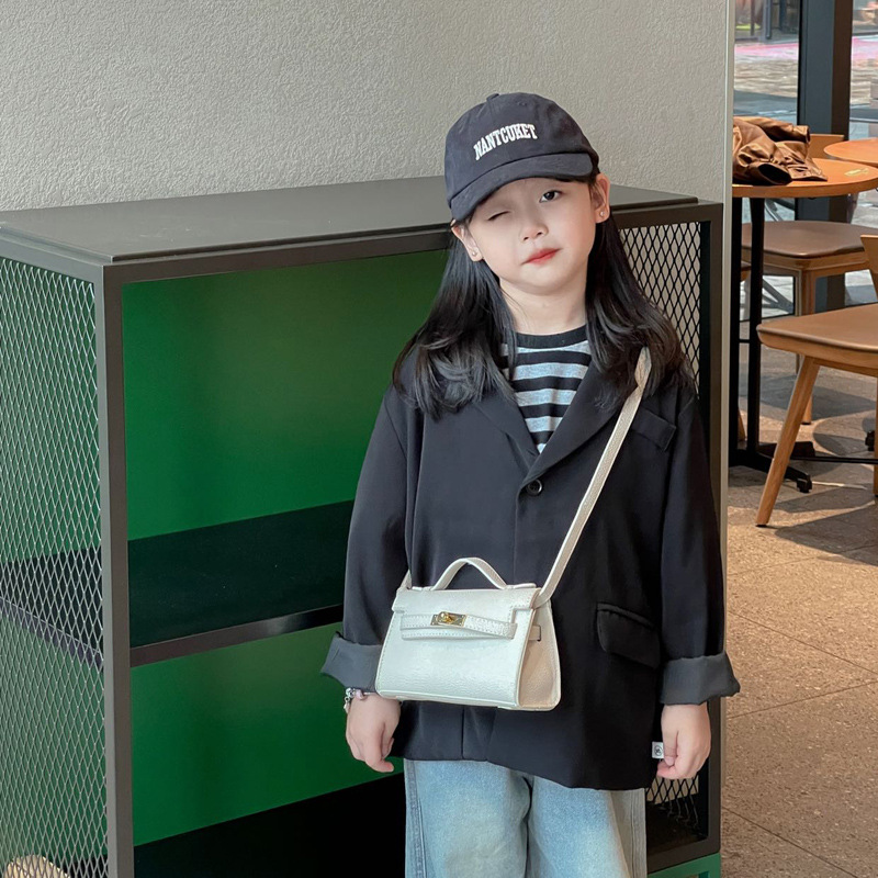 Mini bolso Kelly transfronterizo para niños, bolso de hombro tipo bandolera de un solo hombro con lápiz labial familiar de moda versión coreana de otoño 2023 para mujer