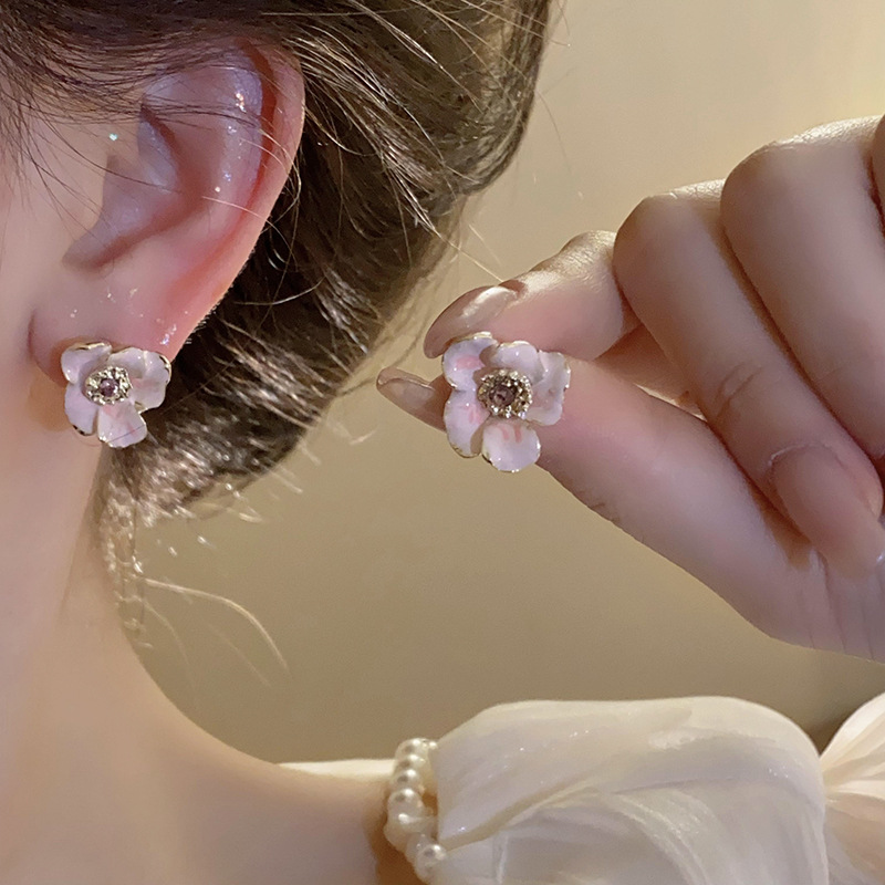 Silver Needle Diamond drop oil flower earrings niche sweet all-match earrings fashionable high-grade temperament earrings wholesale for women