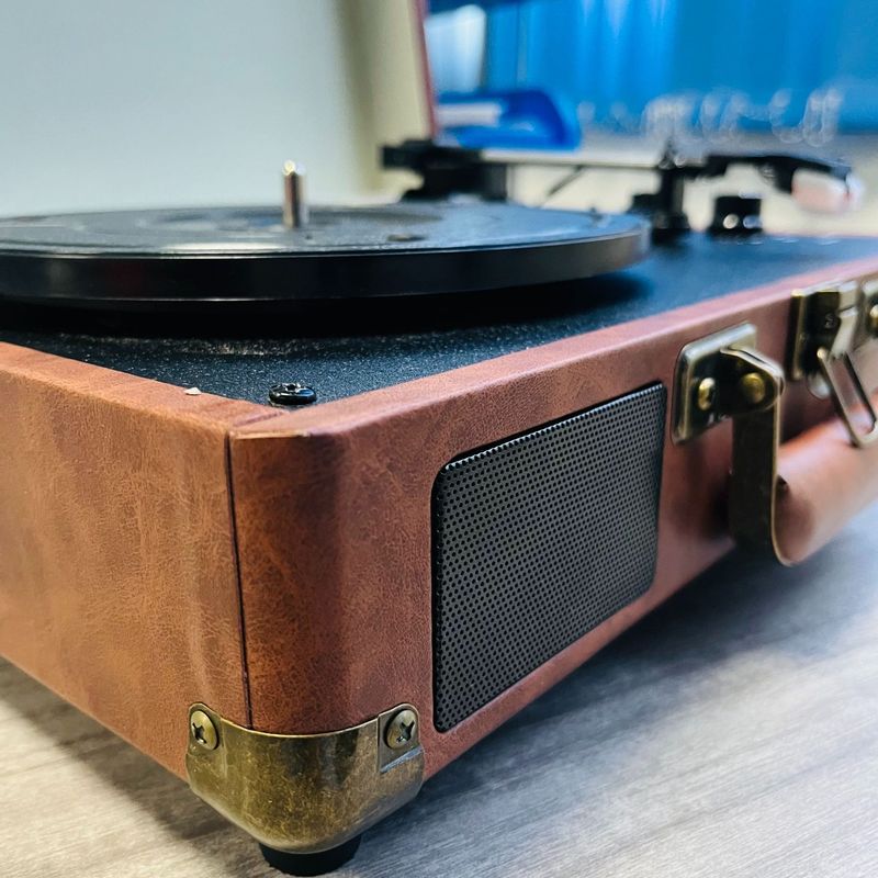 クロスボーダーのレトロな黒いゴムのレコード機のbluetoothのスピーカーの客間の古典の置物の蓄音機は携帯の音響の贈り物を持ちます。|undefined