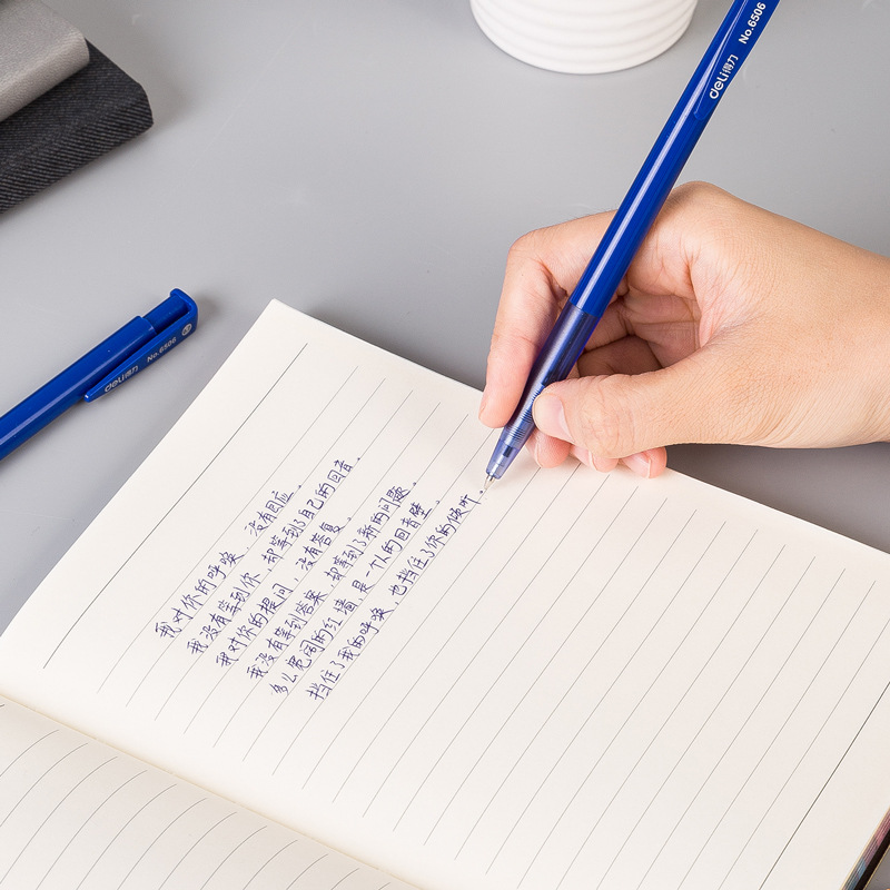 Deli ballpoint pen 0.7mm press ballpoint pen office press blue ballpoint pen student medium oil pen writing pen