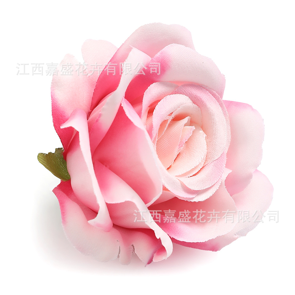 복숭아색