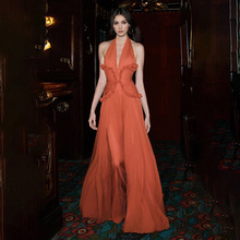 度假风挂脖飘逸大摆纯色长裙2025秋季新款女装收腰木耳边连衣裙女