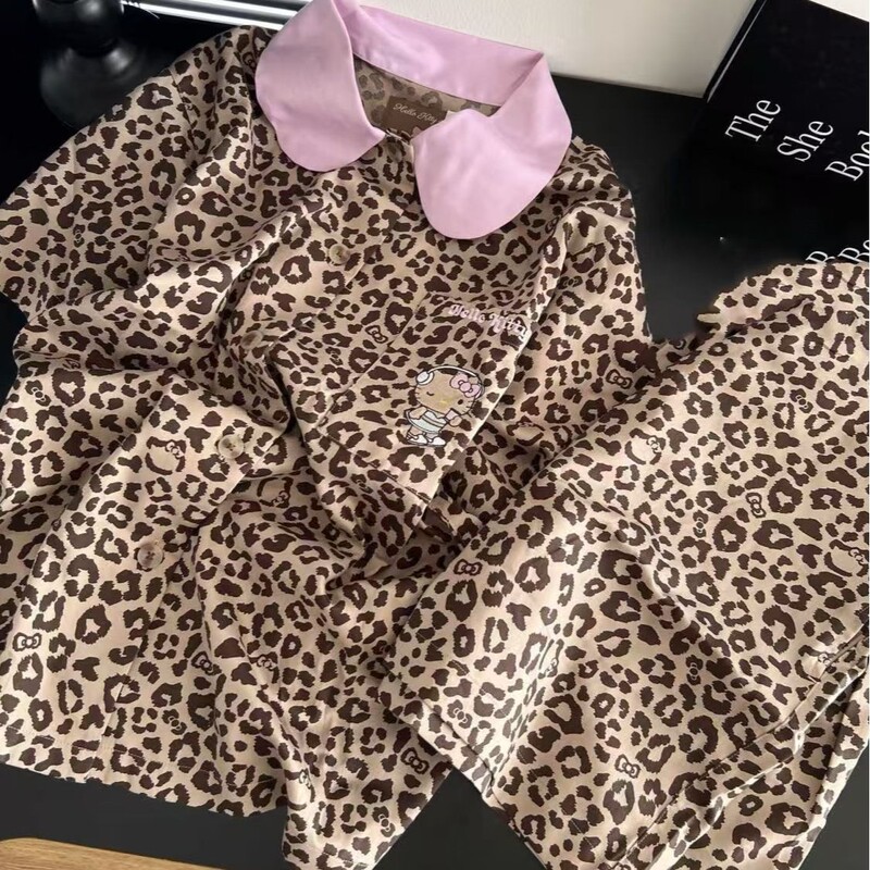 韓国版のシンプルなヒョウ柄キティ猫パジャマ女性用夏半袖ショーツ純粋な欲望スタイルスーツは家の服の外で着用できます|undefined
