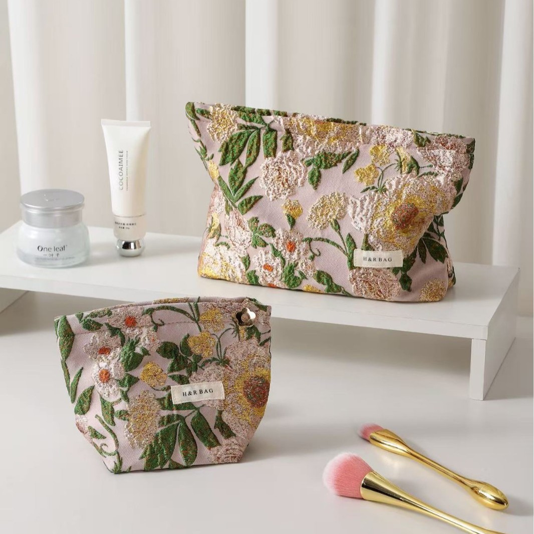 Fresh Retro Gold Jacquard Fabric Makeup Bag for Girls, Travel Portable Canvas Storage Bag, Clutch Bag, Inner Bag