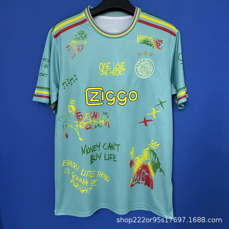 Футбольная форма Blue Cross Chivas Aston Villanovokusen Feyenoord Notts Forest свитер/майка?