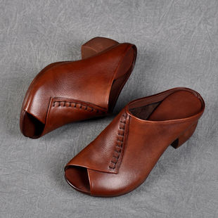 Summer 2025 Retro Thick Heel Outer Slippers Fish Mouth Shoes Medium Heel Soft Leather Middle-Aged Mother's Shoes Comfortable and Breathable Shoes