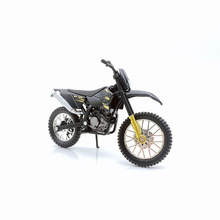 ��ƷĦ��܇ģ�����ԽҰ܇KTM�Ͻ����ِ܇�C܇���ٔ[�����˶Y��