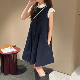 女式羊毛衫;女式毛呢外套;连衣裙