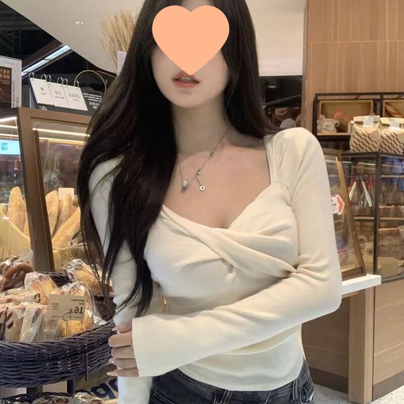 春季2025甜辣妹纯欲修身显瘦短款韩版小众v领长袖打底衫女装上衣|undefined