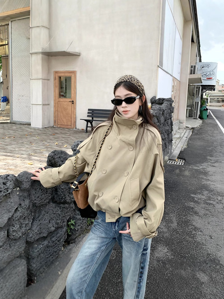 Khaki autumn trench coat