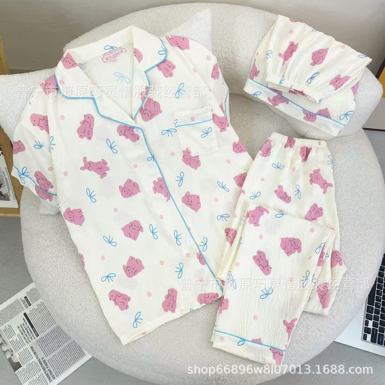 Hermosos pijamas de tela de rabu mujeres primavera y otoño verano nubes de algodón dulce mangas cortas pantalones cortos de tres piezas ropa para el hogar